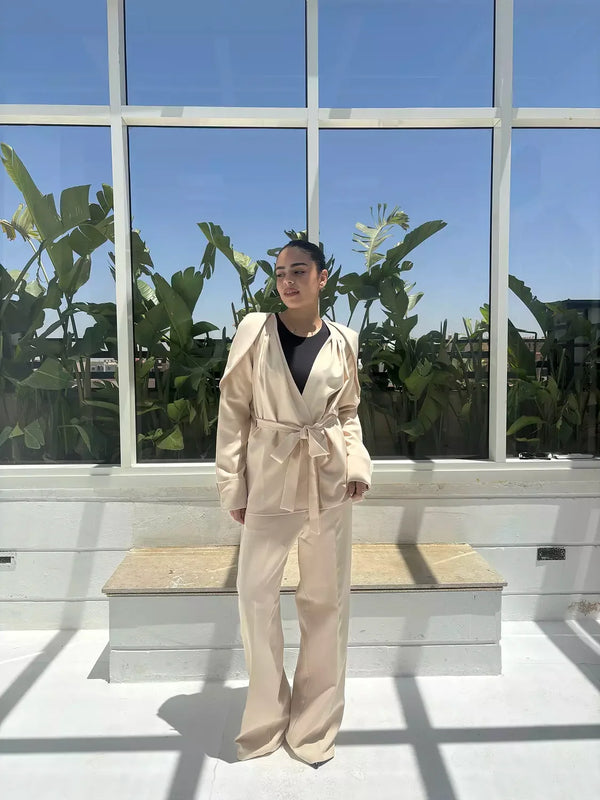 Clara suit